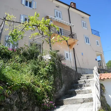 & Dinko Guest house