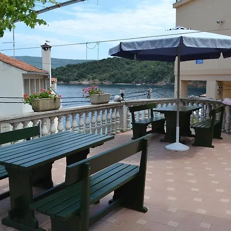 & Dinko Guest house