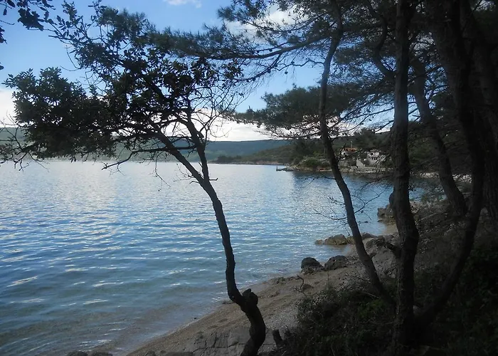 Gostinjska kuća & Dinko Valun