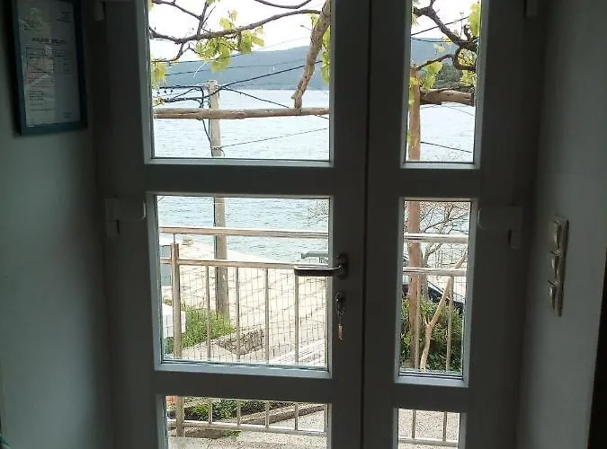 & Dinko Gostinjska kuća 3*