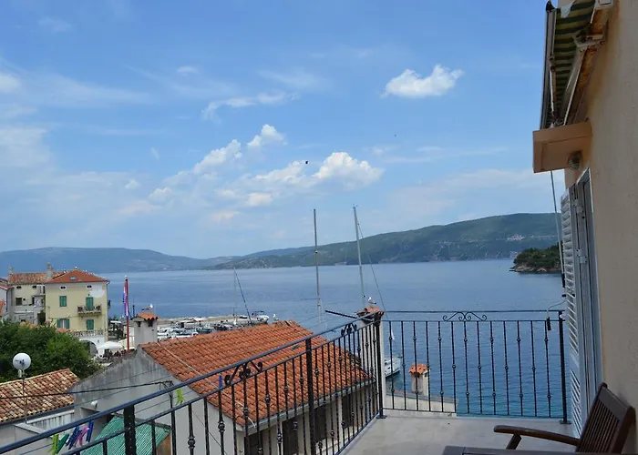 Gæstehus & Dinko Valun